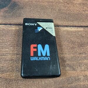 Sony FM Walkman SRF-18W Portable Radio Black For Parts Repair Retro 80s Tech